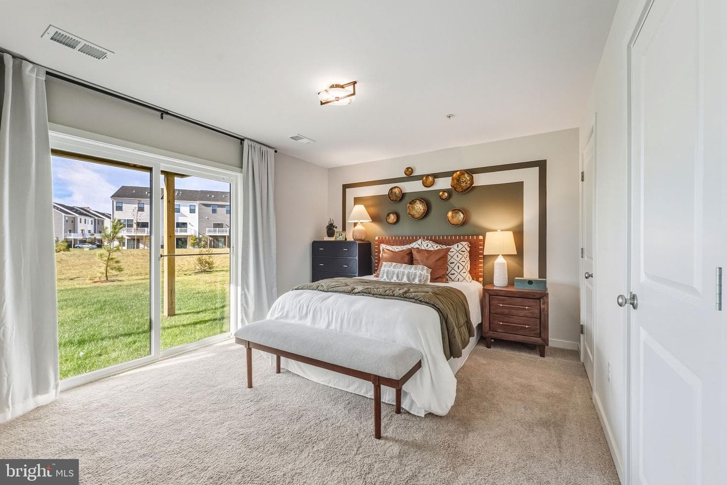 218 Soft Rush Lane photo 4