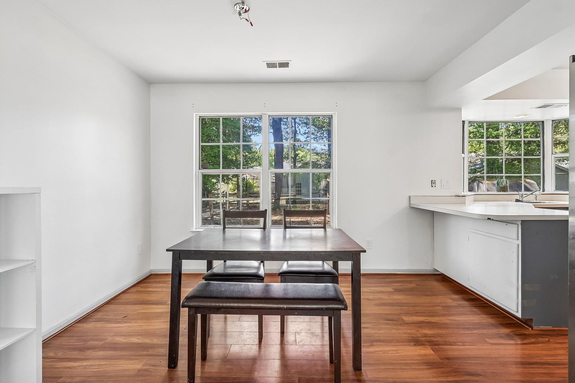 4231 Mockingbird Circle photo 13