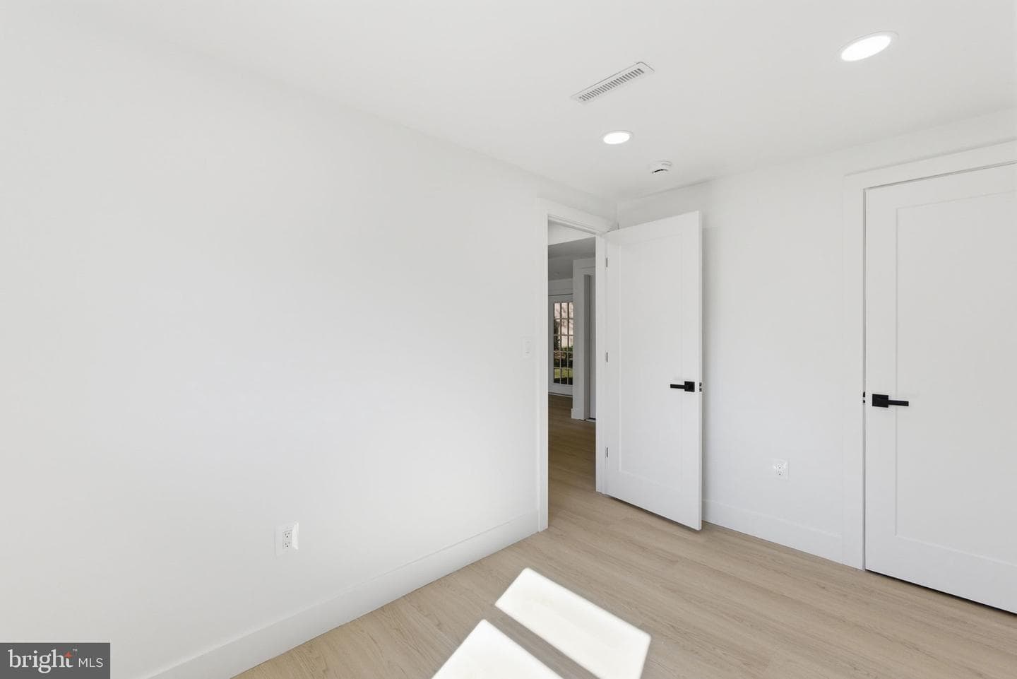 50 Garner Avenue photo 21