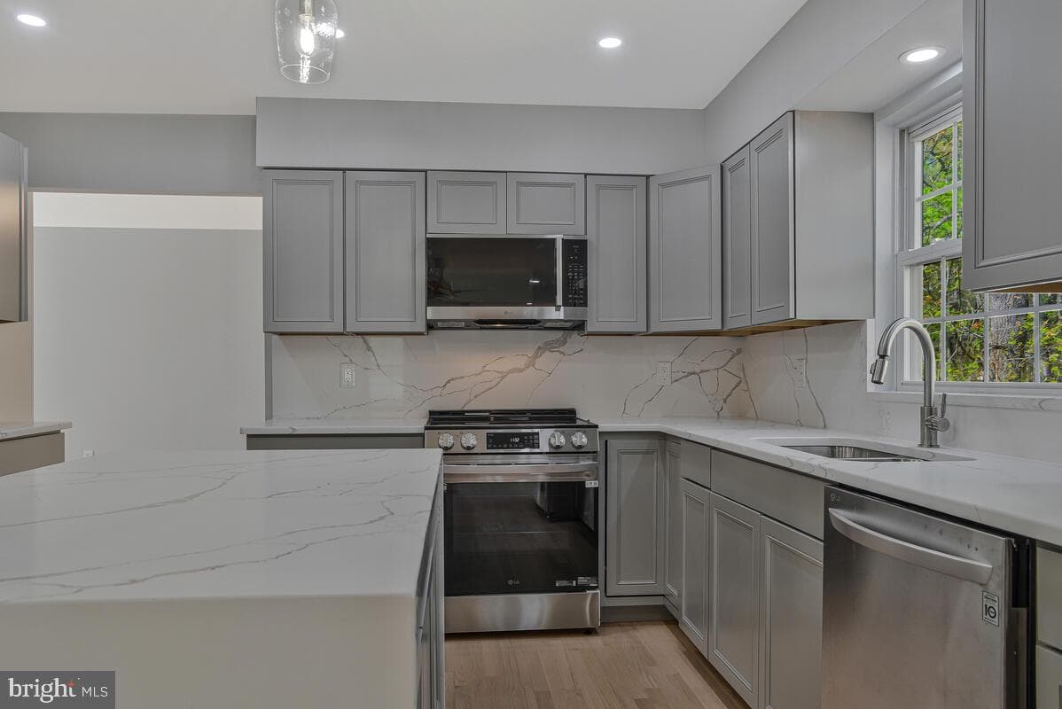 15410 Sorrel Ridge Lane photo 14