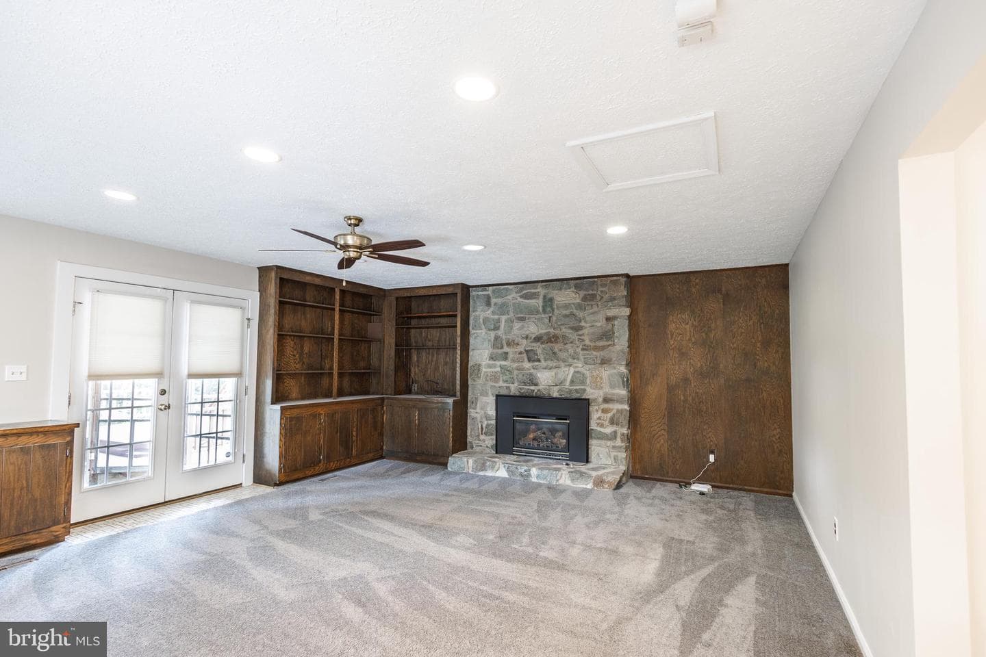 2731 Sun Valley Drive photo 8
