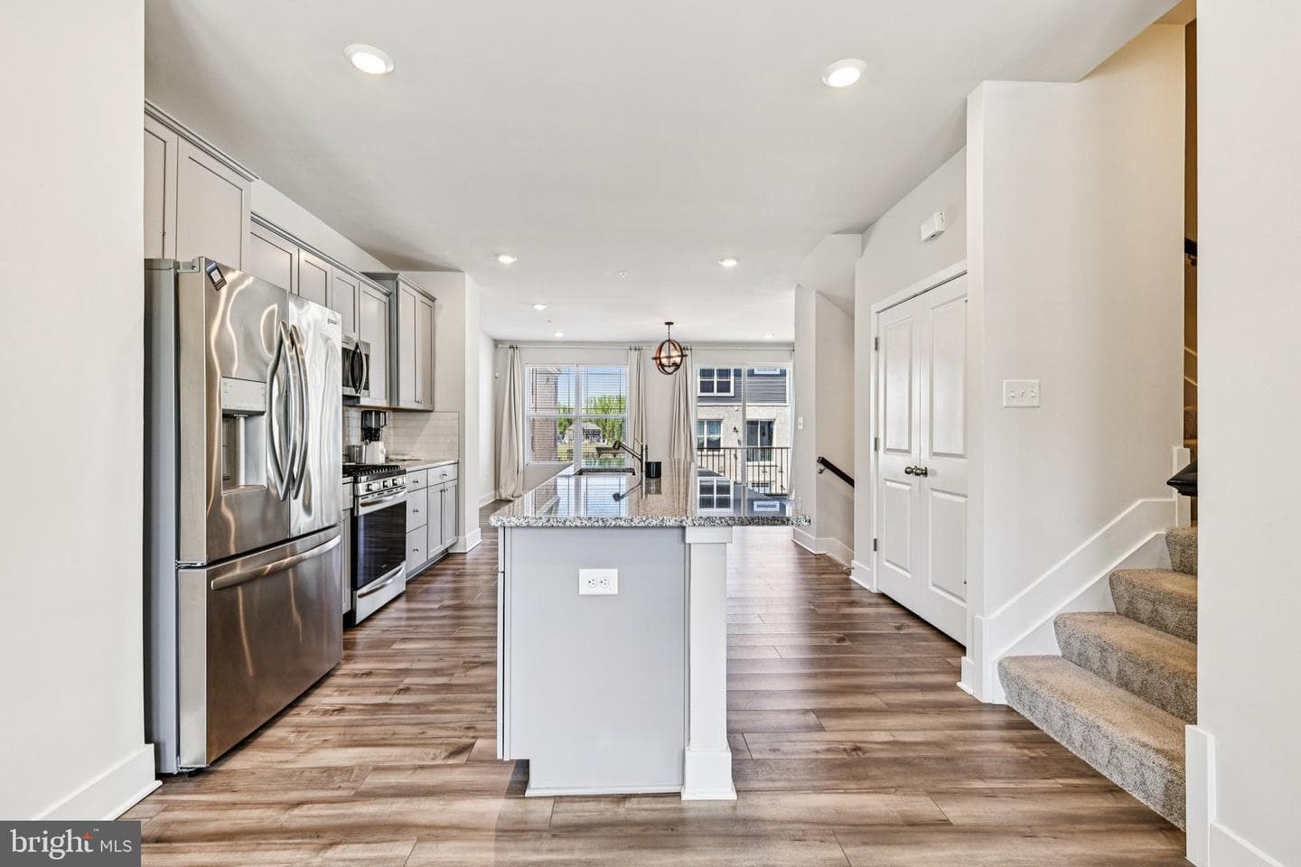 6929 Waterbury Place photo 18