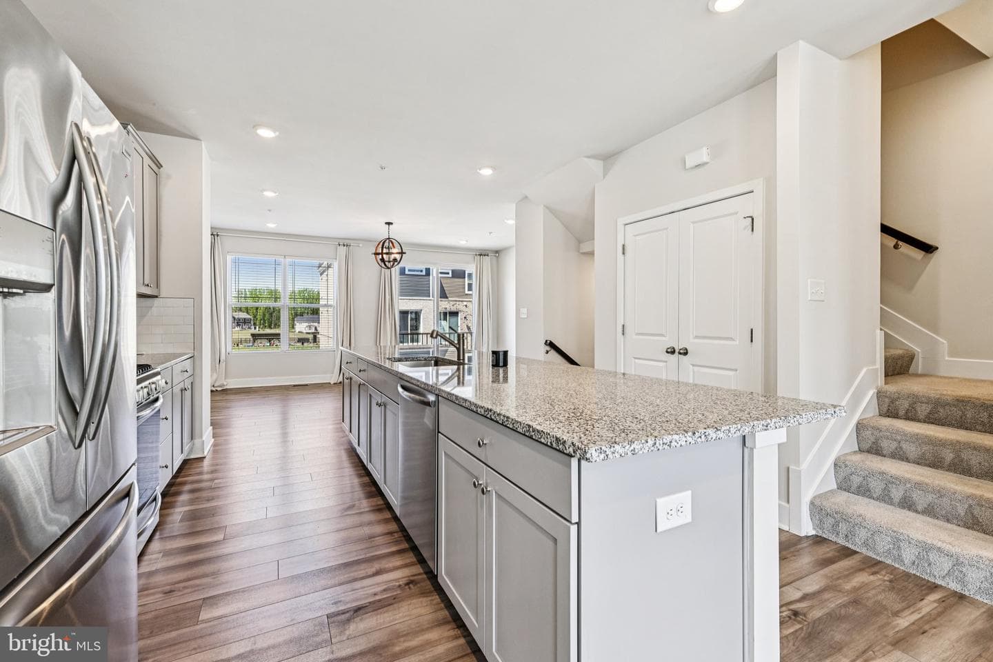 6929 Waterbury Place photo 19