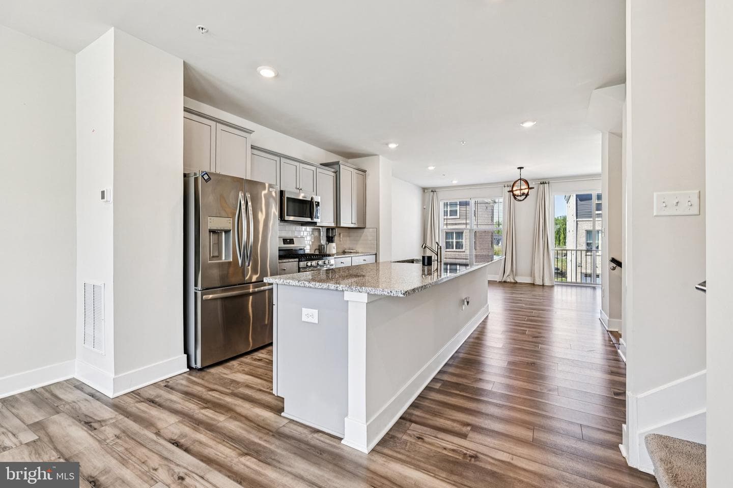 6929 Waterbury Place photo 20