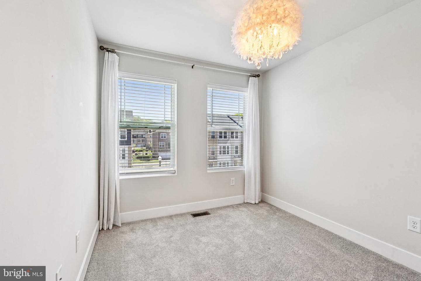 6929 Waterbury Place photo 41