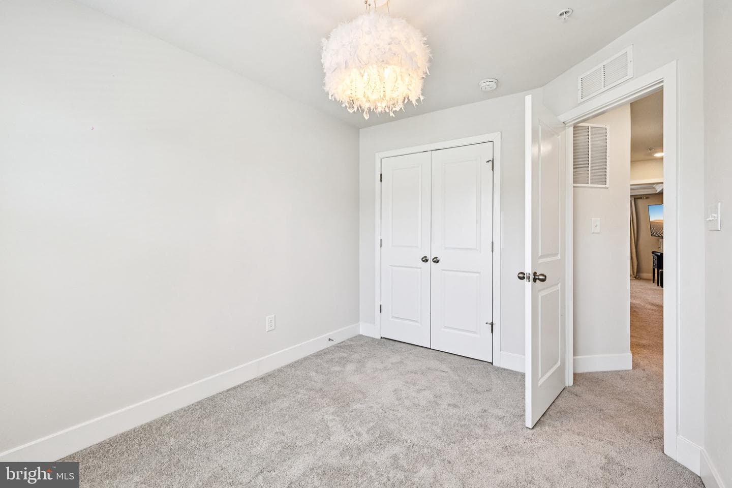 6929 Waterbury Place photo 42