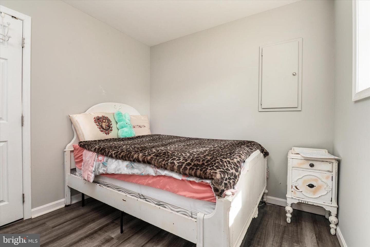10242 Charles Street photo 25