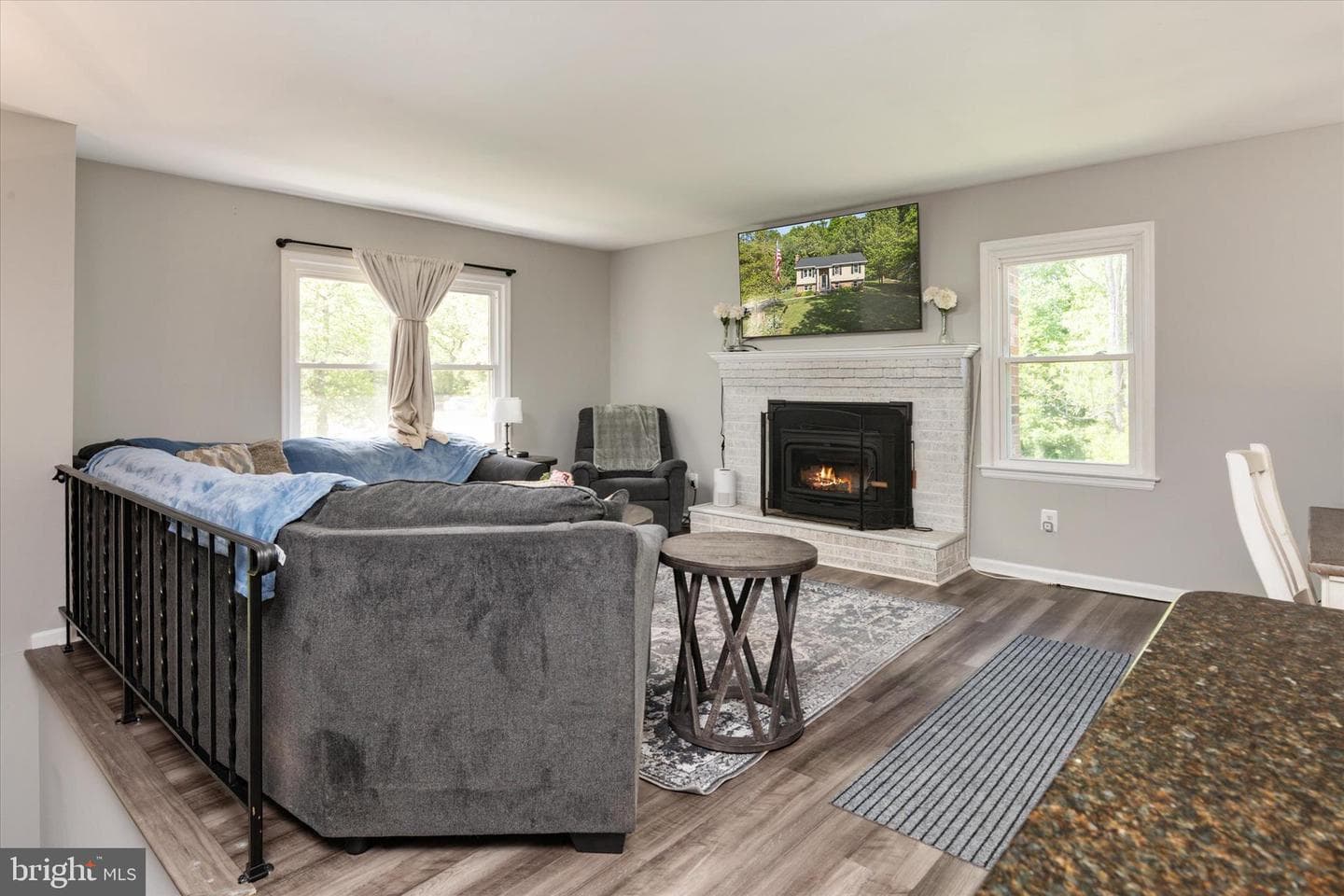10242 Charles Street photo 7