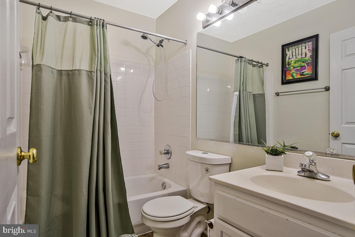 2134 Racquet Place photo 23
