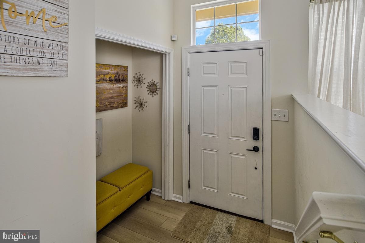2134 Racquet Place photo 4