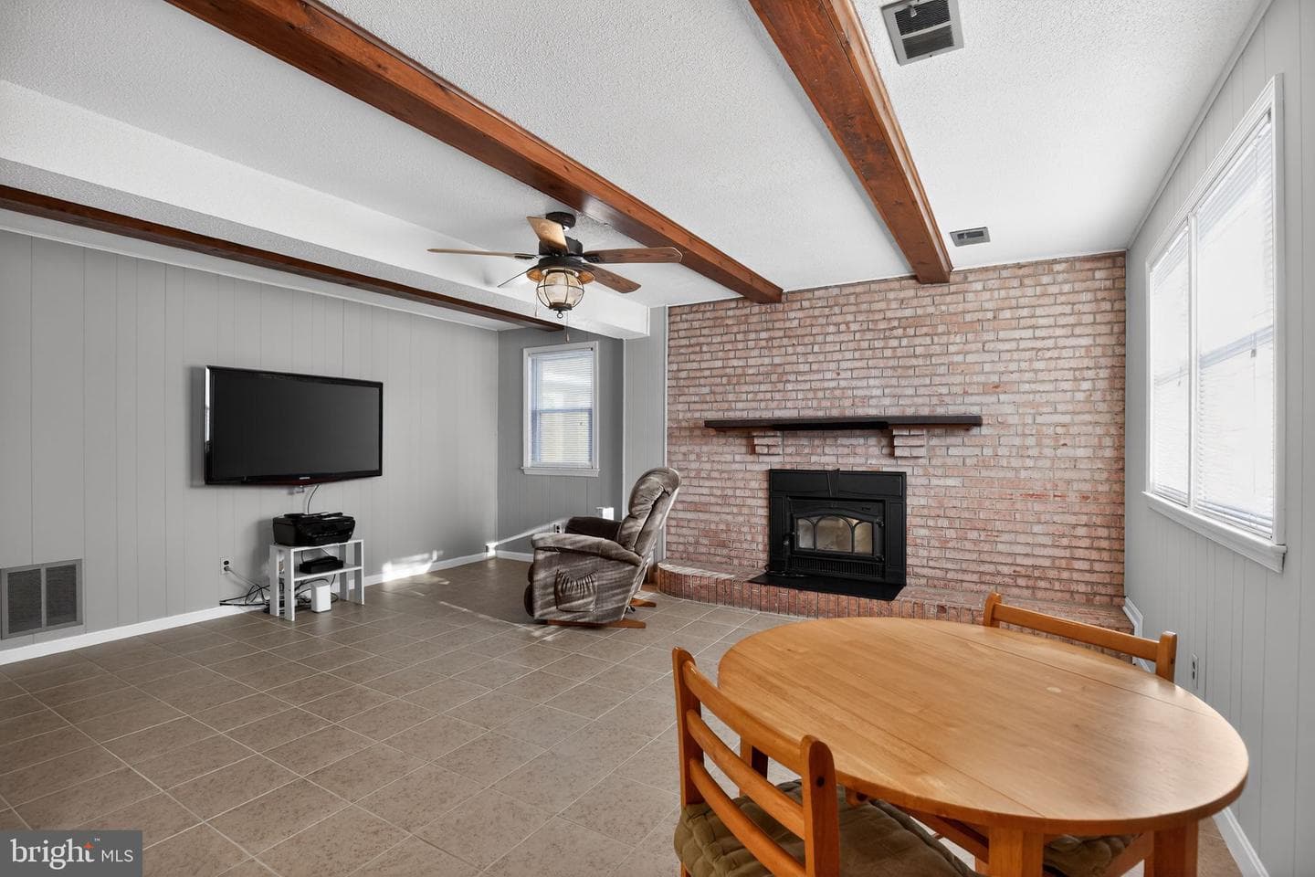 9017 Holly Avenue photo 24