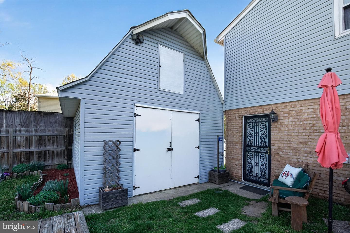9017 Holly Avenue photo 31