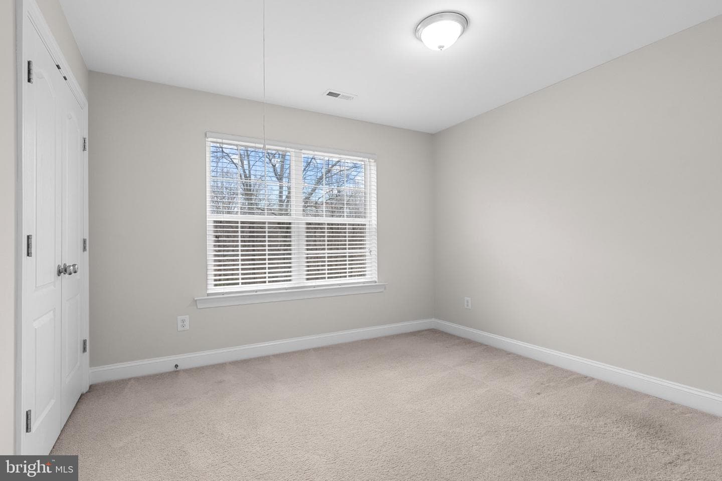 4554 Coachmans Path Court photo 26