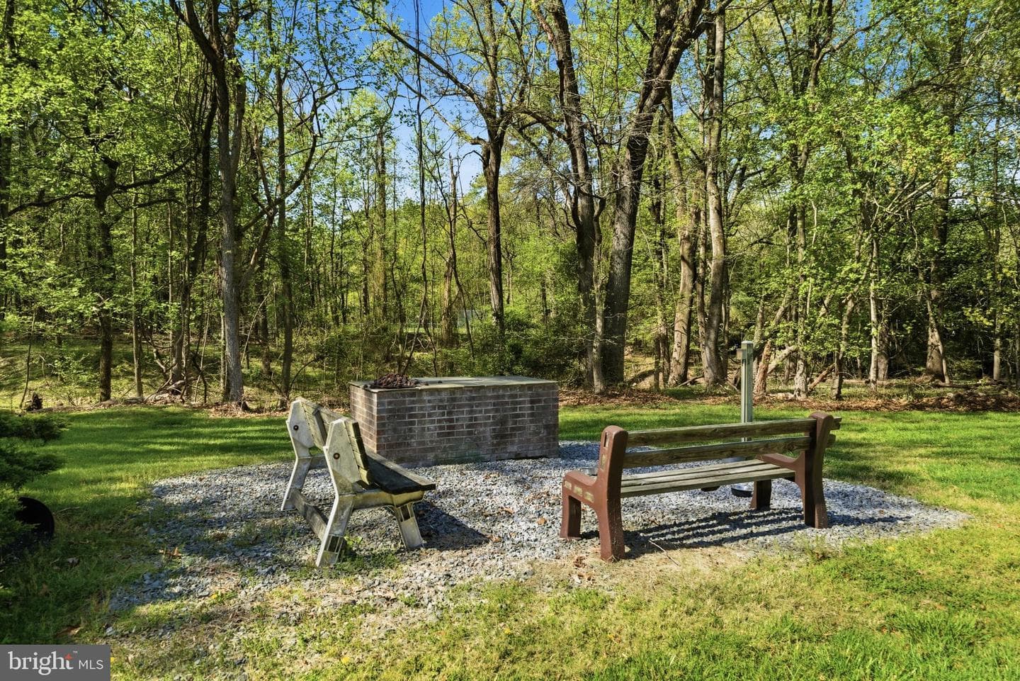 4465 Camelot Drive photo 15
