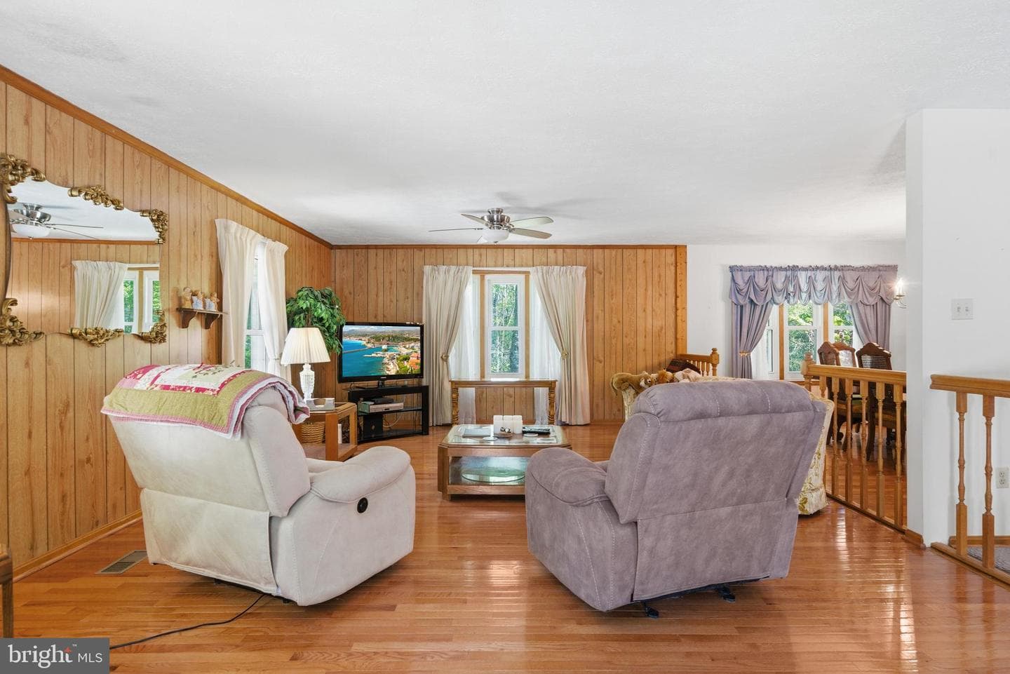 4465 Camelot Drive photo 23