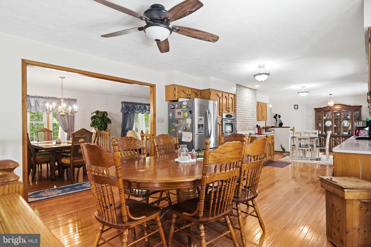 4465 Camelot Drive photo 29