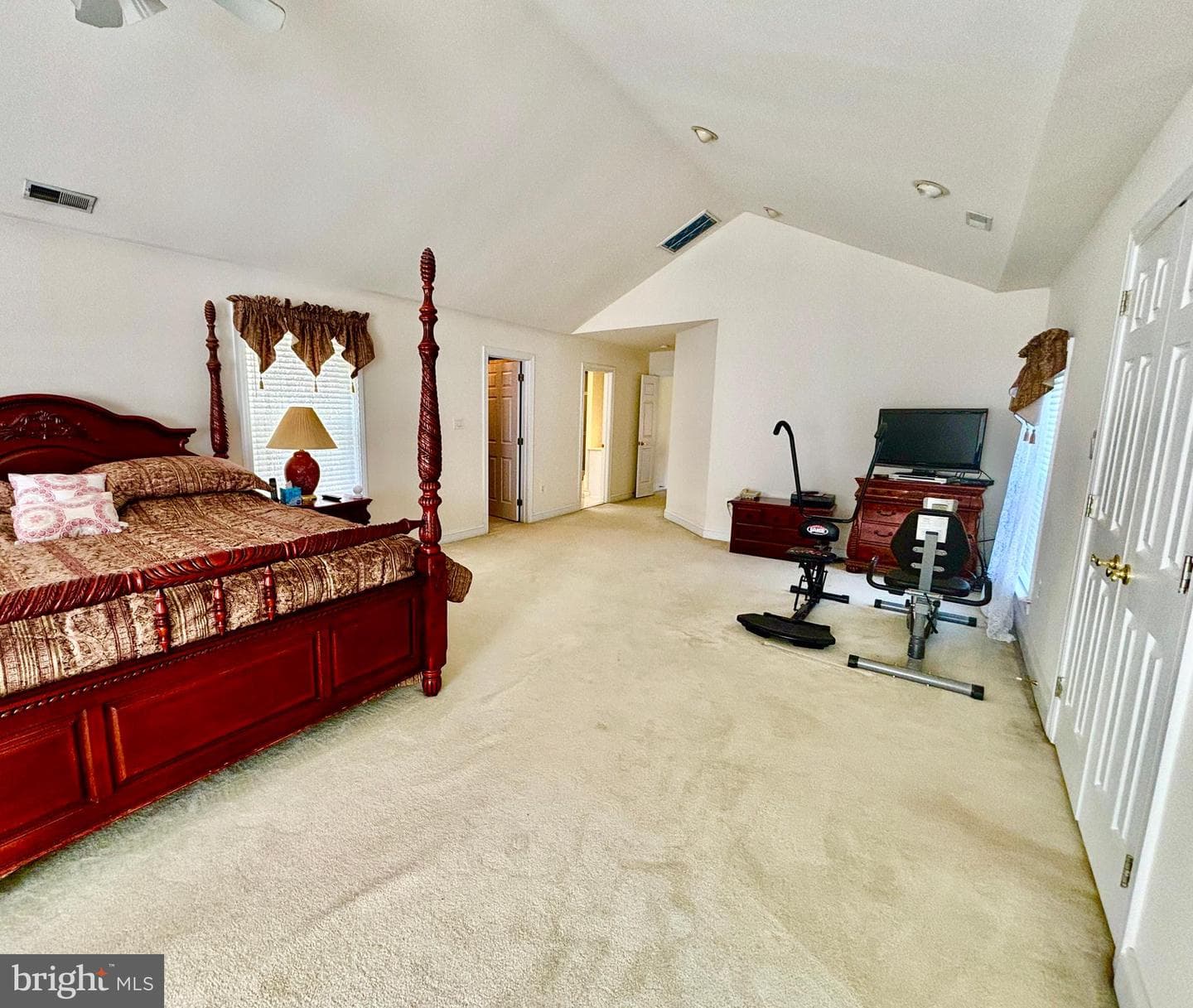 6545 Chelsea Way photo 32