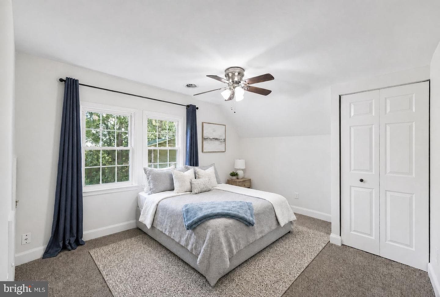 907 Charles Street photo 36