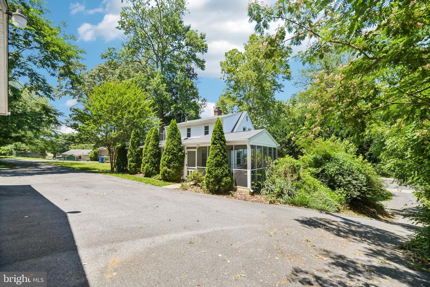 907 Charles Street photo 54