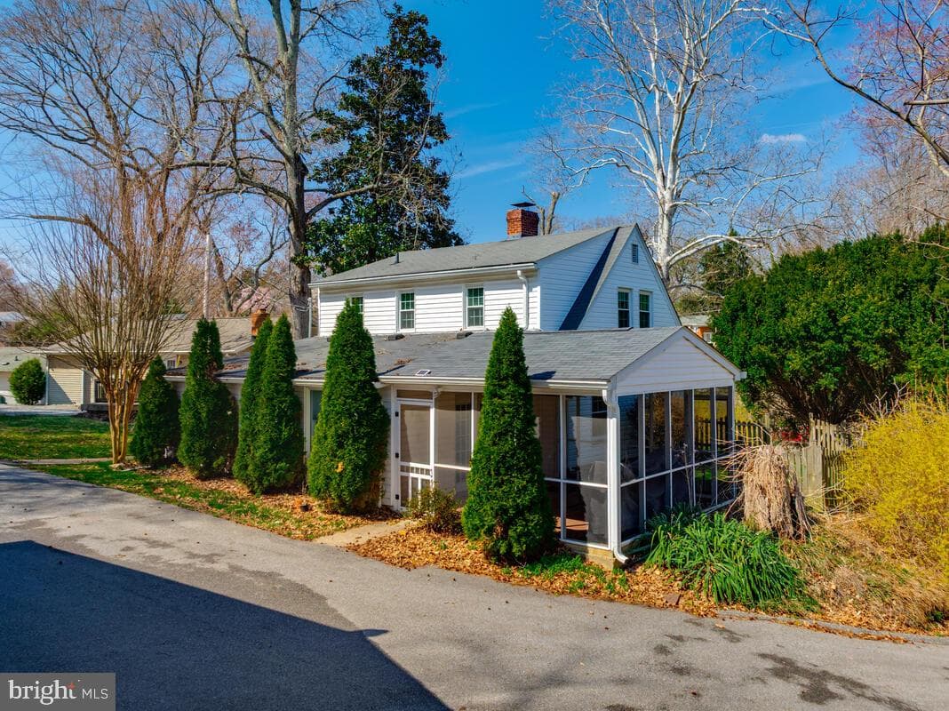 907 Charles Street photo 58