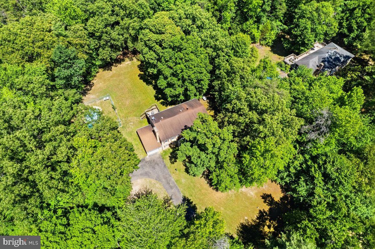6350 Bryantown Drive photo 10
