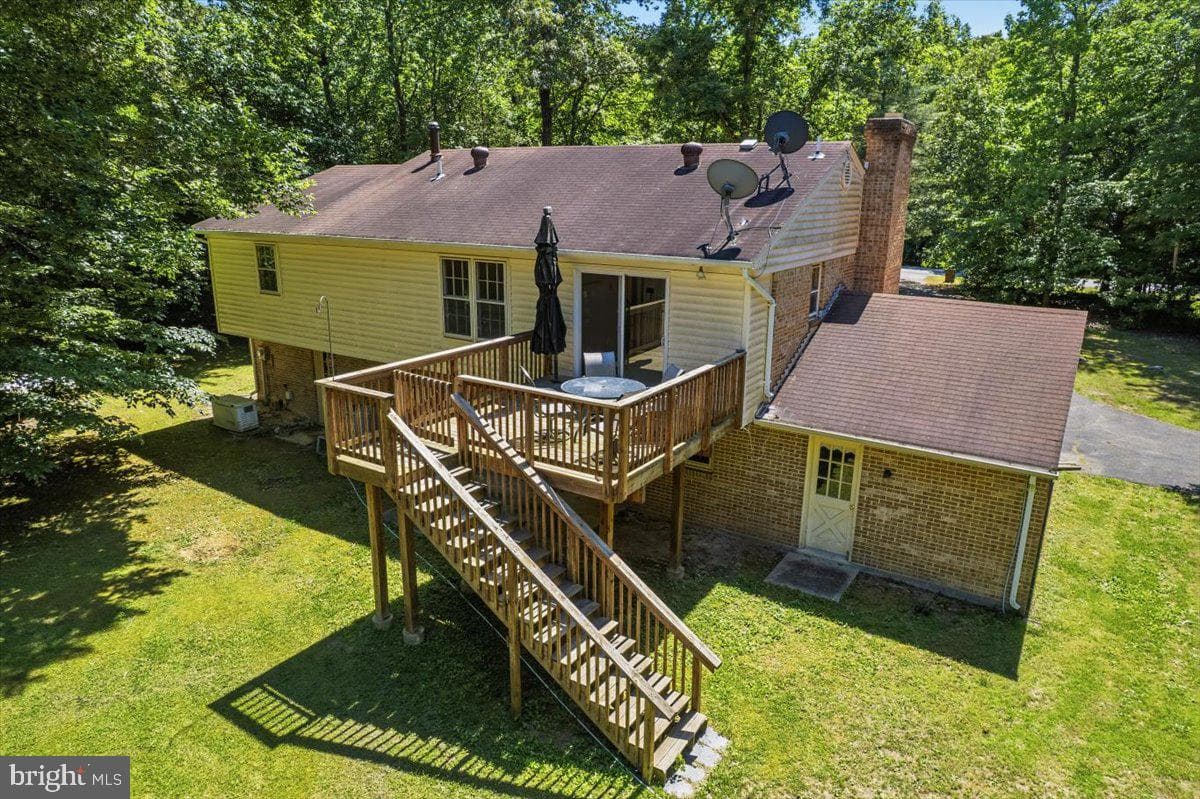 6350 Bryantown Drive photo 15
