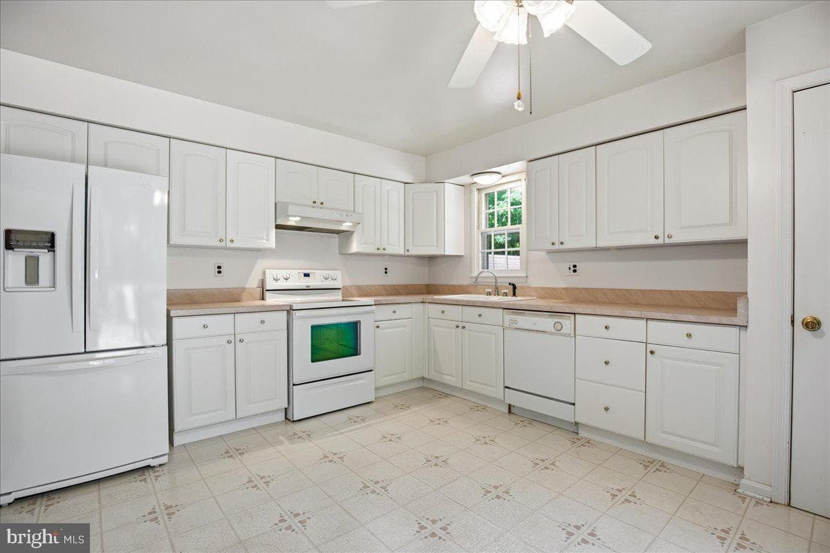 6350 Bryantown Drive photo 30