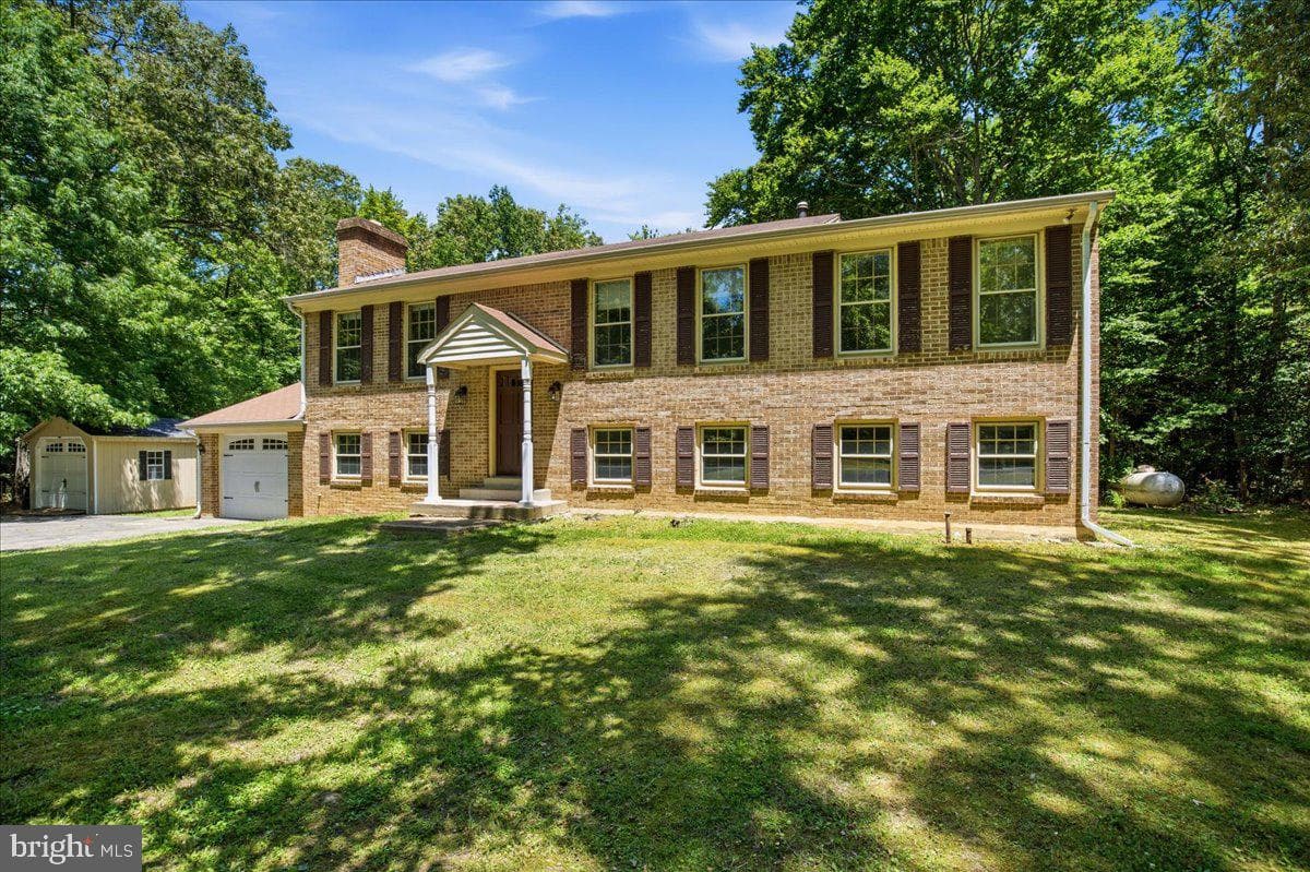 6350 Bryantown Drive photo 4