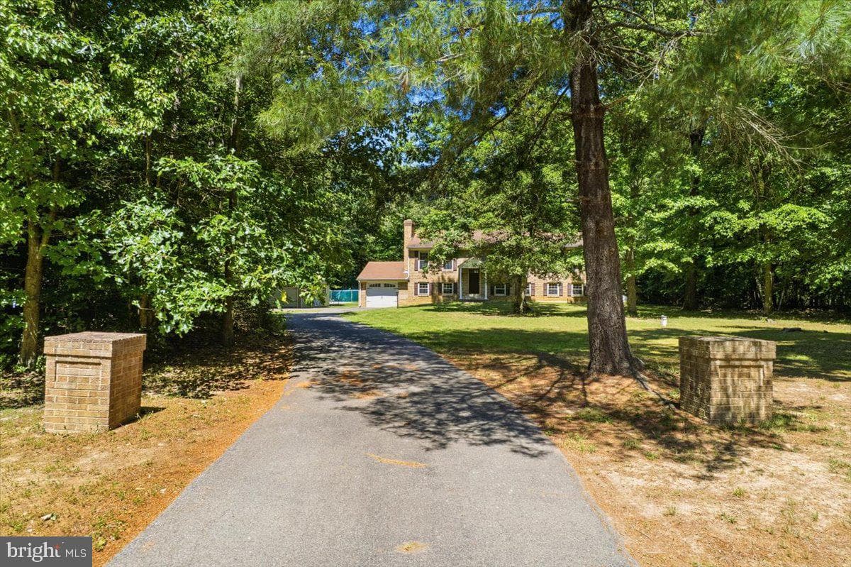 6350 Bryantown Drive photo 5