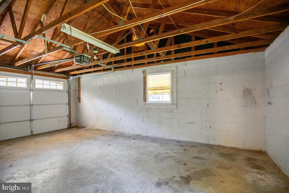 6350 Bryantown Drive photo 55