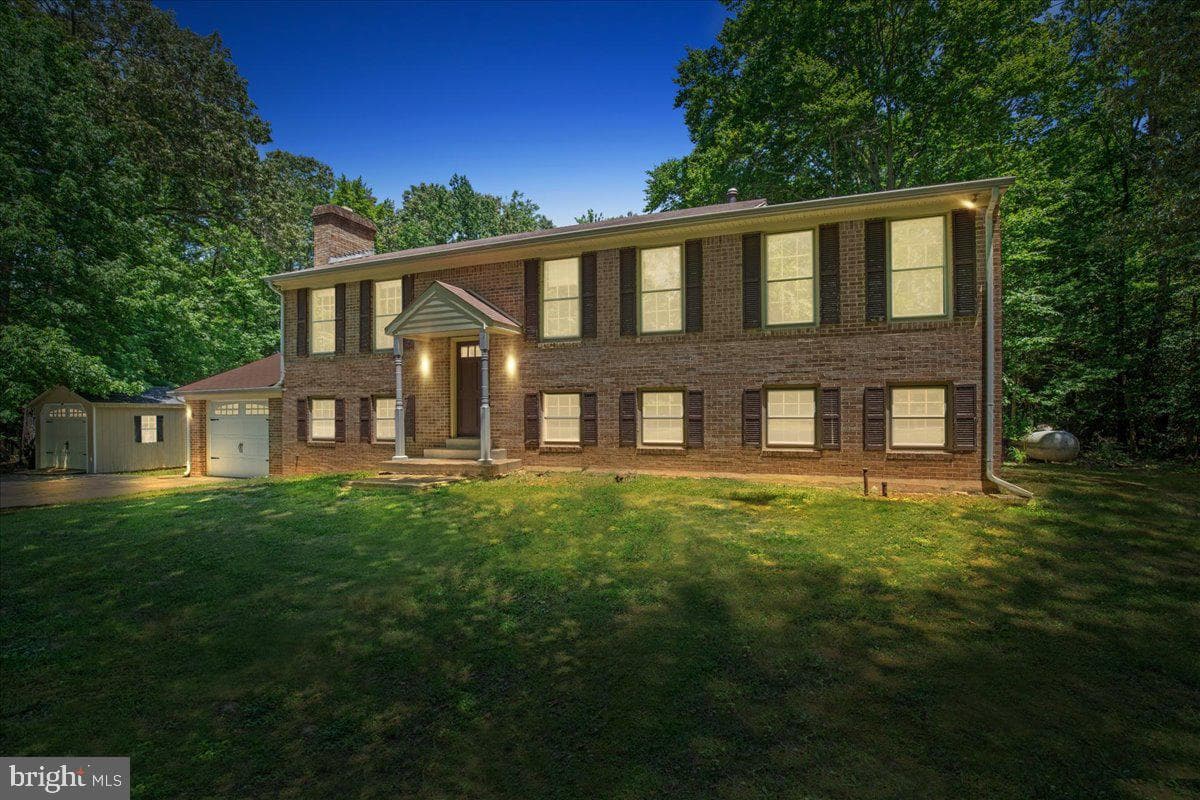 6350 Bryantown Drive photo 7