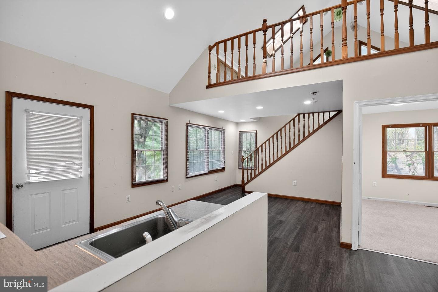 507 Chestnut Court photo 17
