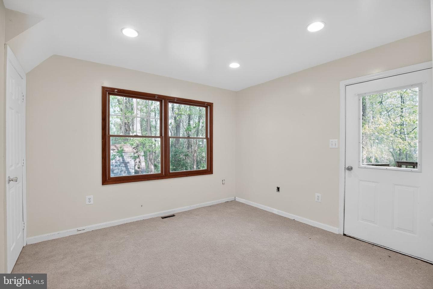 507 Chestnut Court photo 21