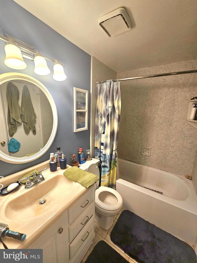 3627 Kempsford Field Place photo 14