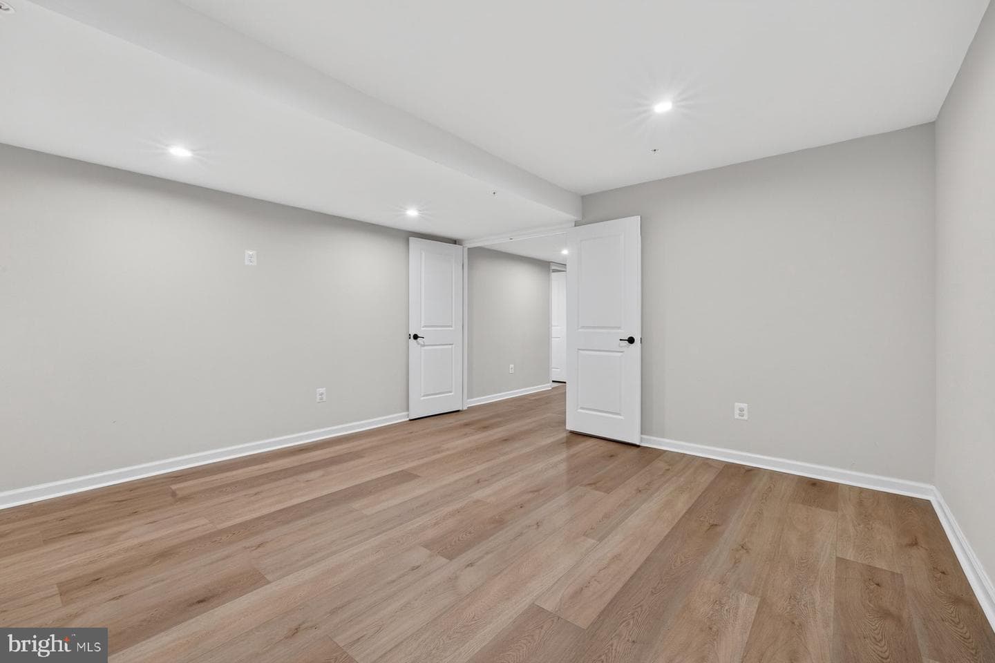 9974 Moddy Lane photo 32