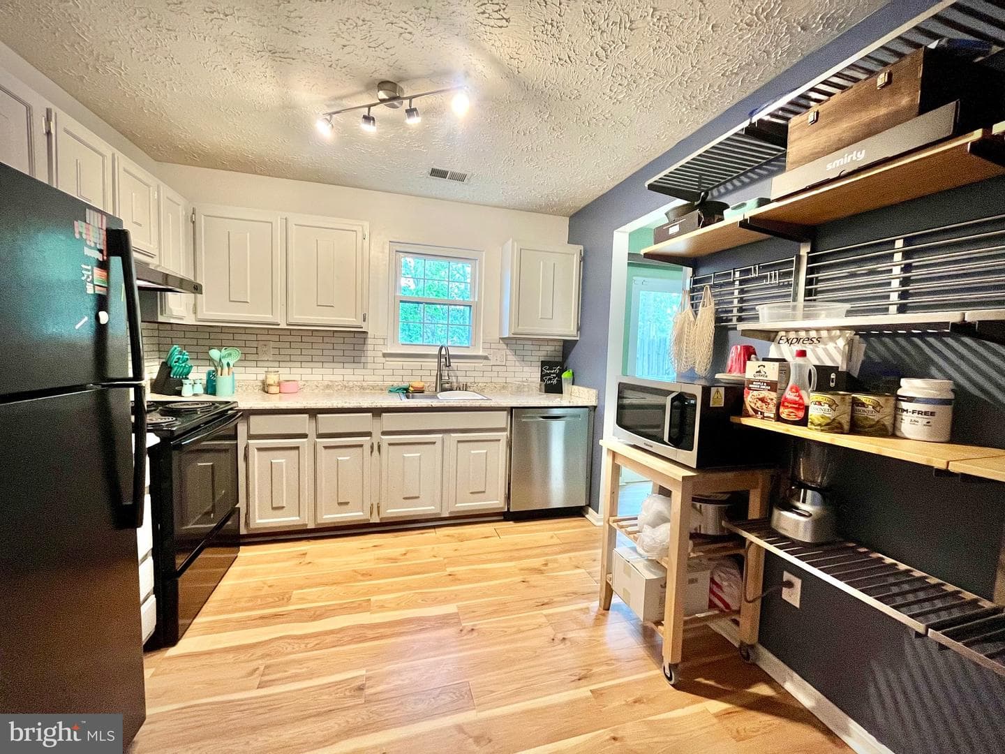 4216 Drake Court photo 4
