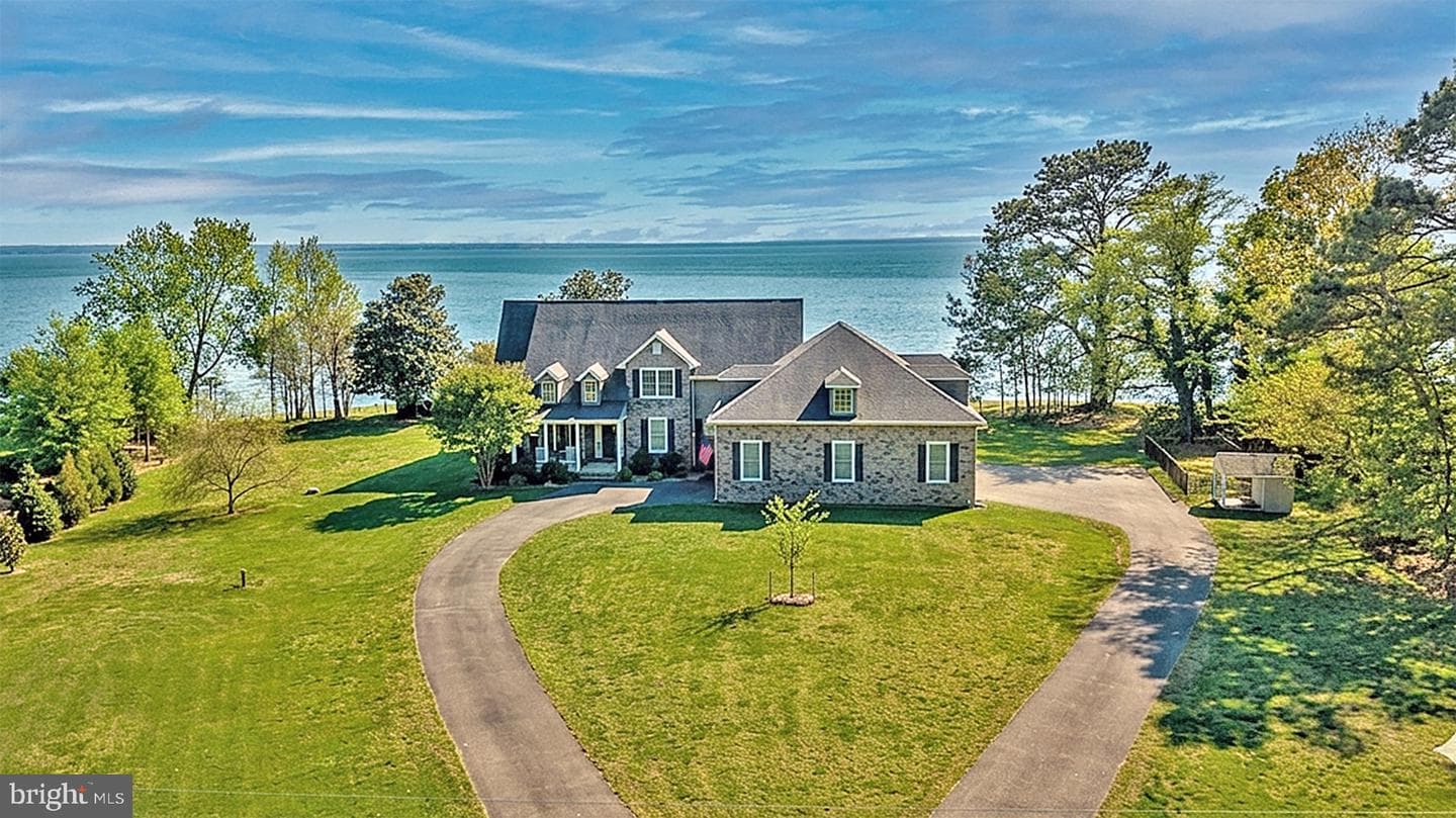 12195 Potomac View Rd, Newburg