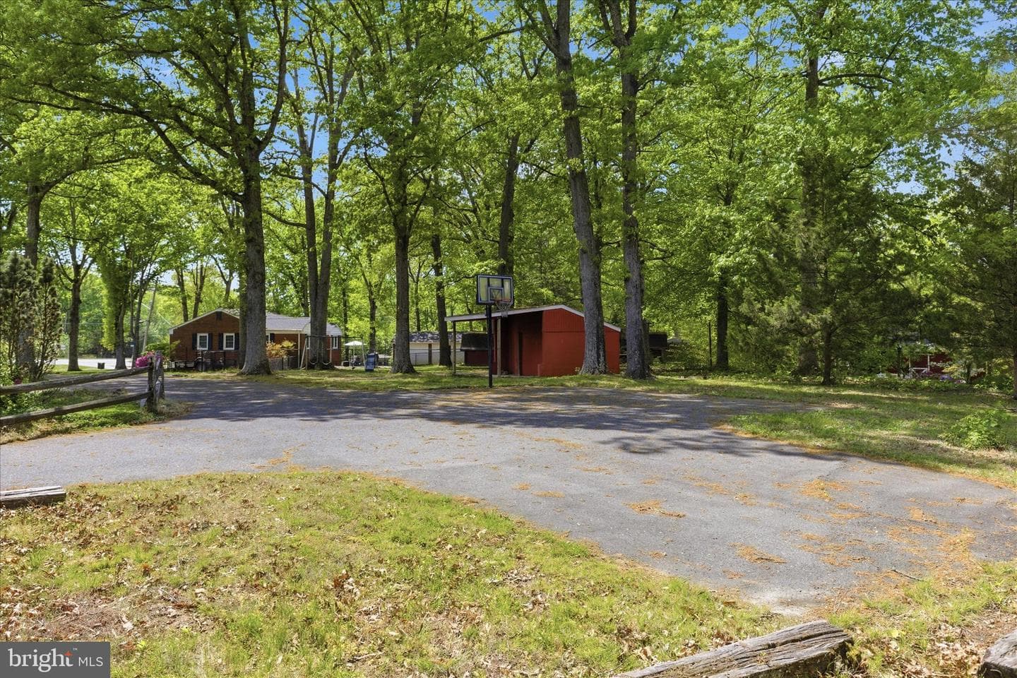 3150 Green Meadows Drive photo 2