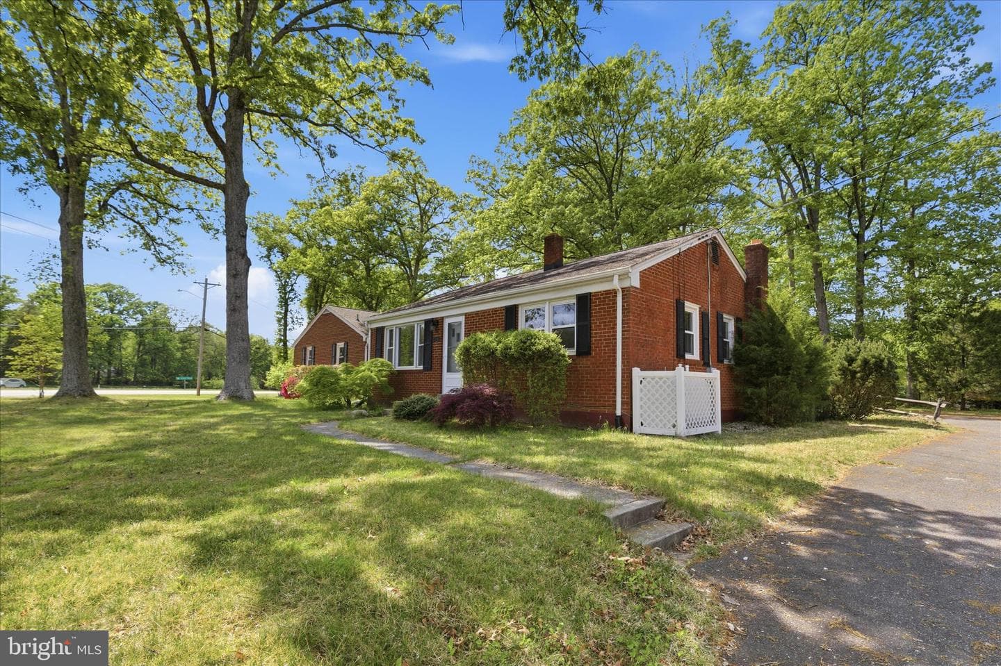 3150 Green Meadows Drive photo 3