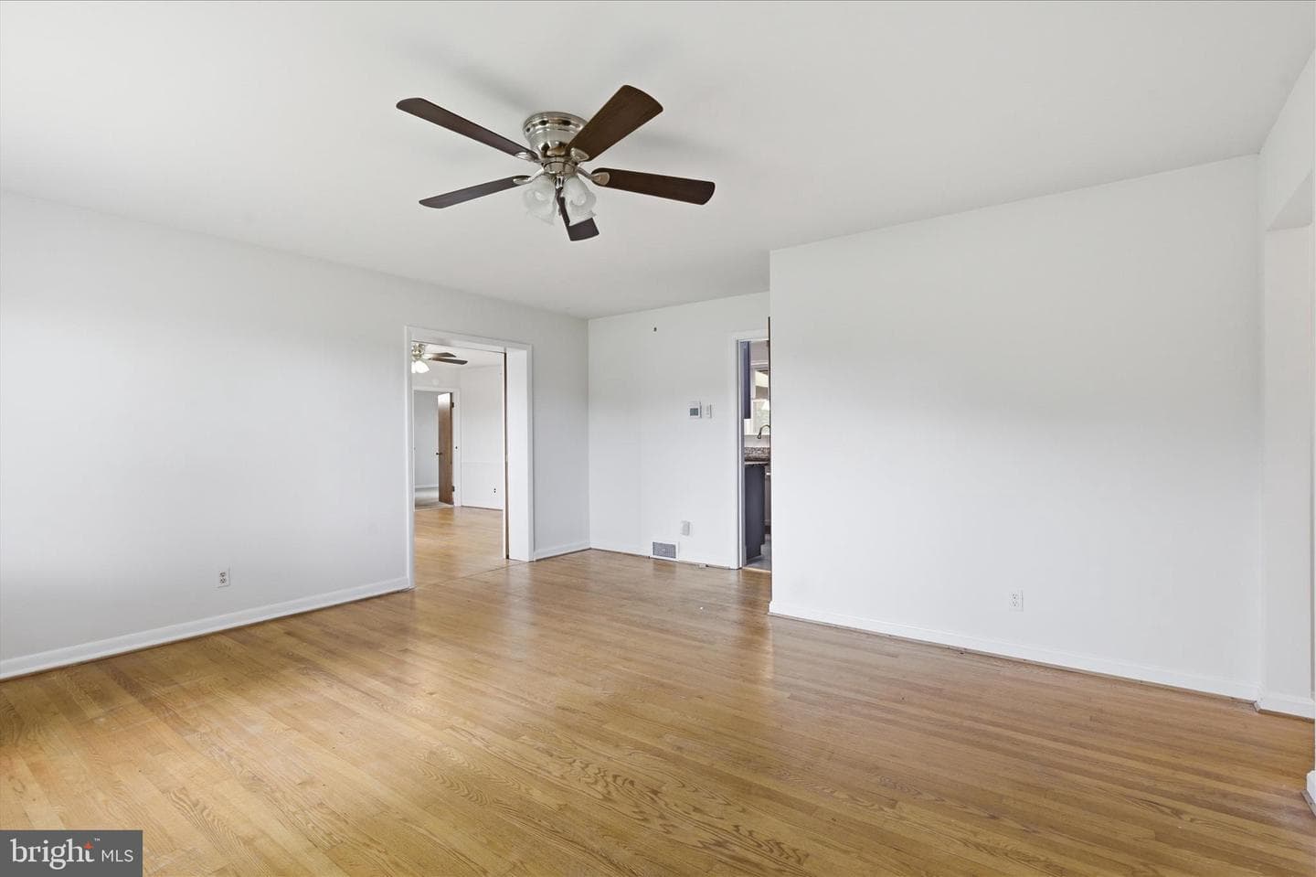 3150 Green Meadows Drive photo 7