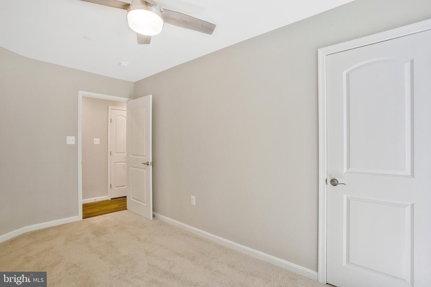 8 E Poplar Lane photo 19