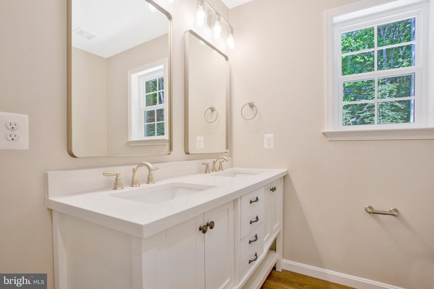 8 E Poplar Lane photo 9