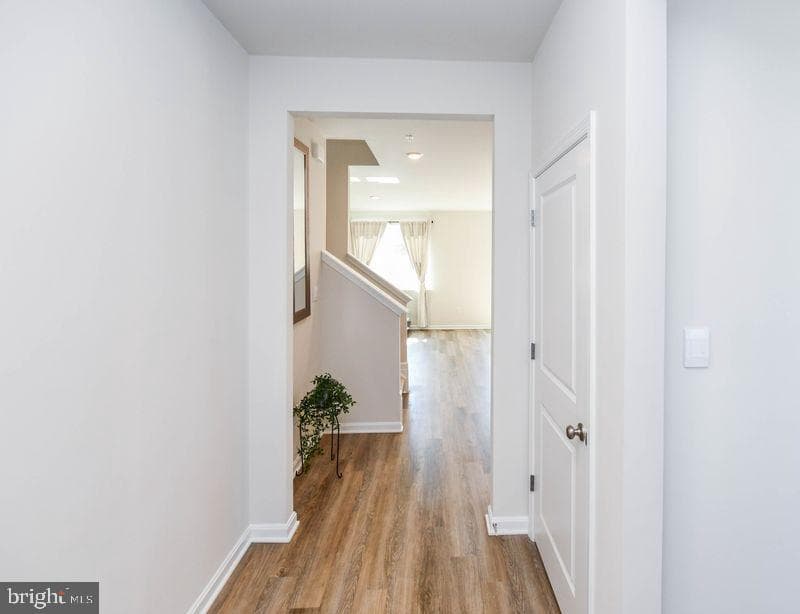 1084 Merry Elm Lane photo 6