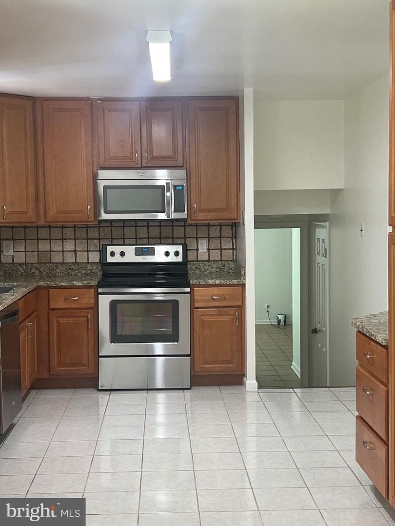 14117 Beverly Drive photo 4