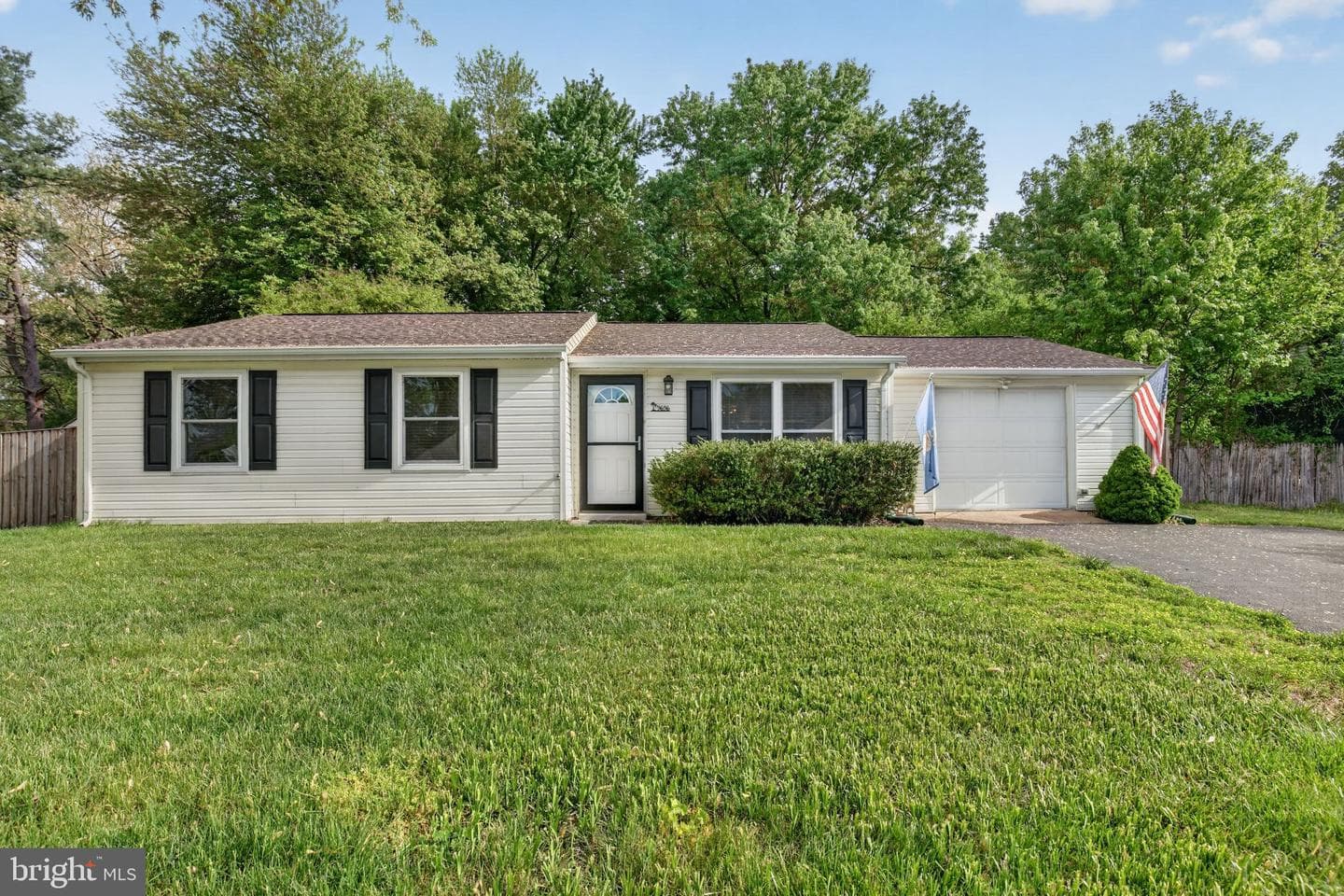 9696 Meadowview Drive