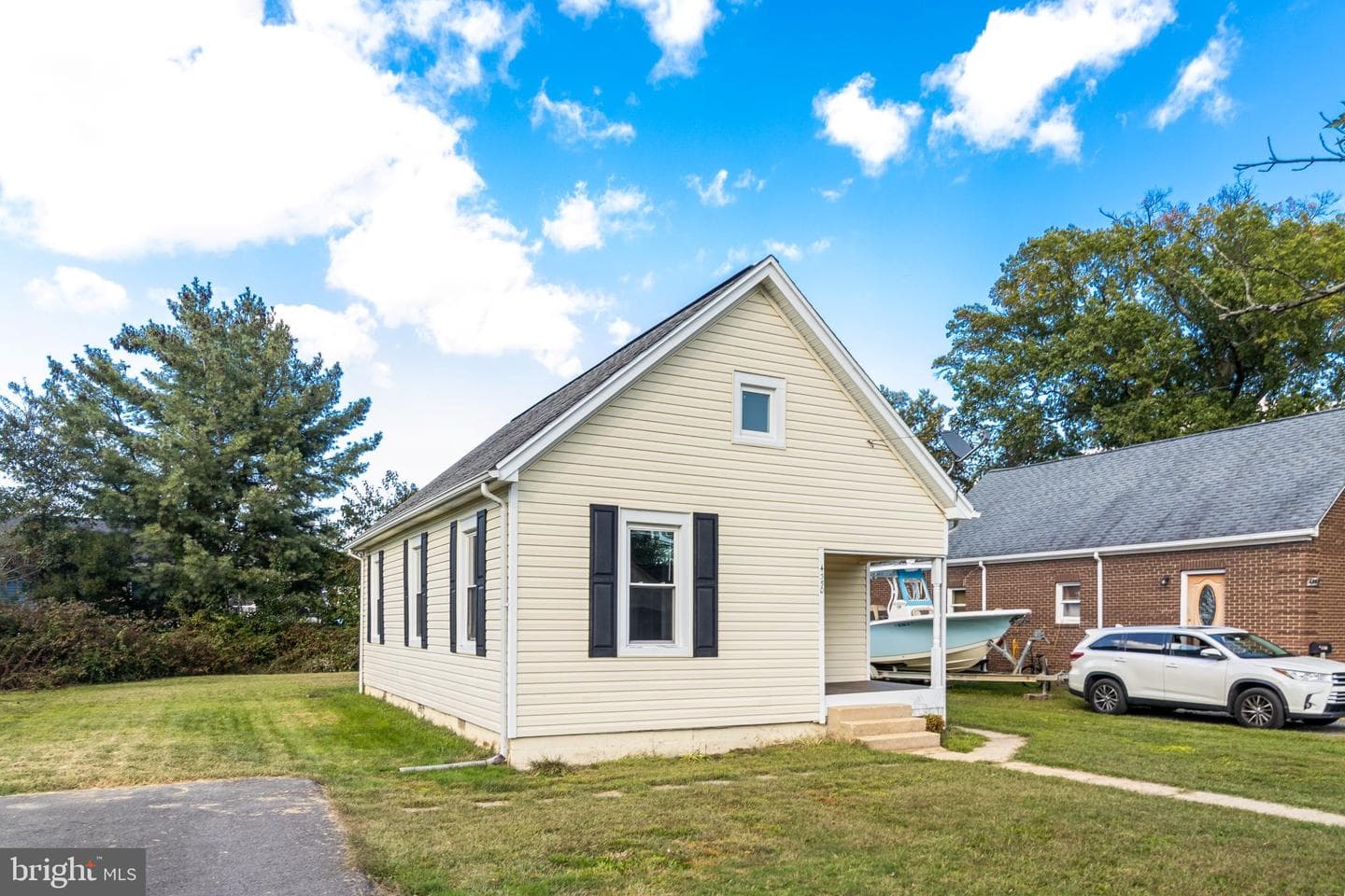 4350 Strauss Avenue photo 14