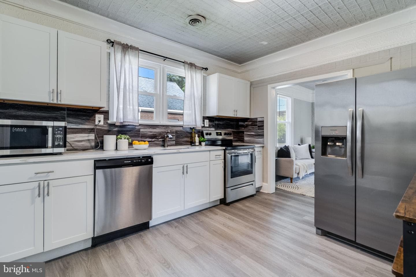 4350 Strauss Avenue photo 4