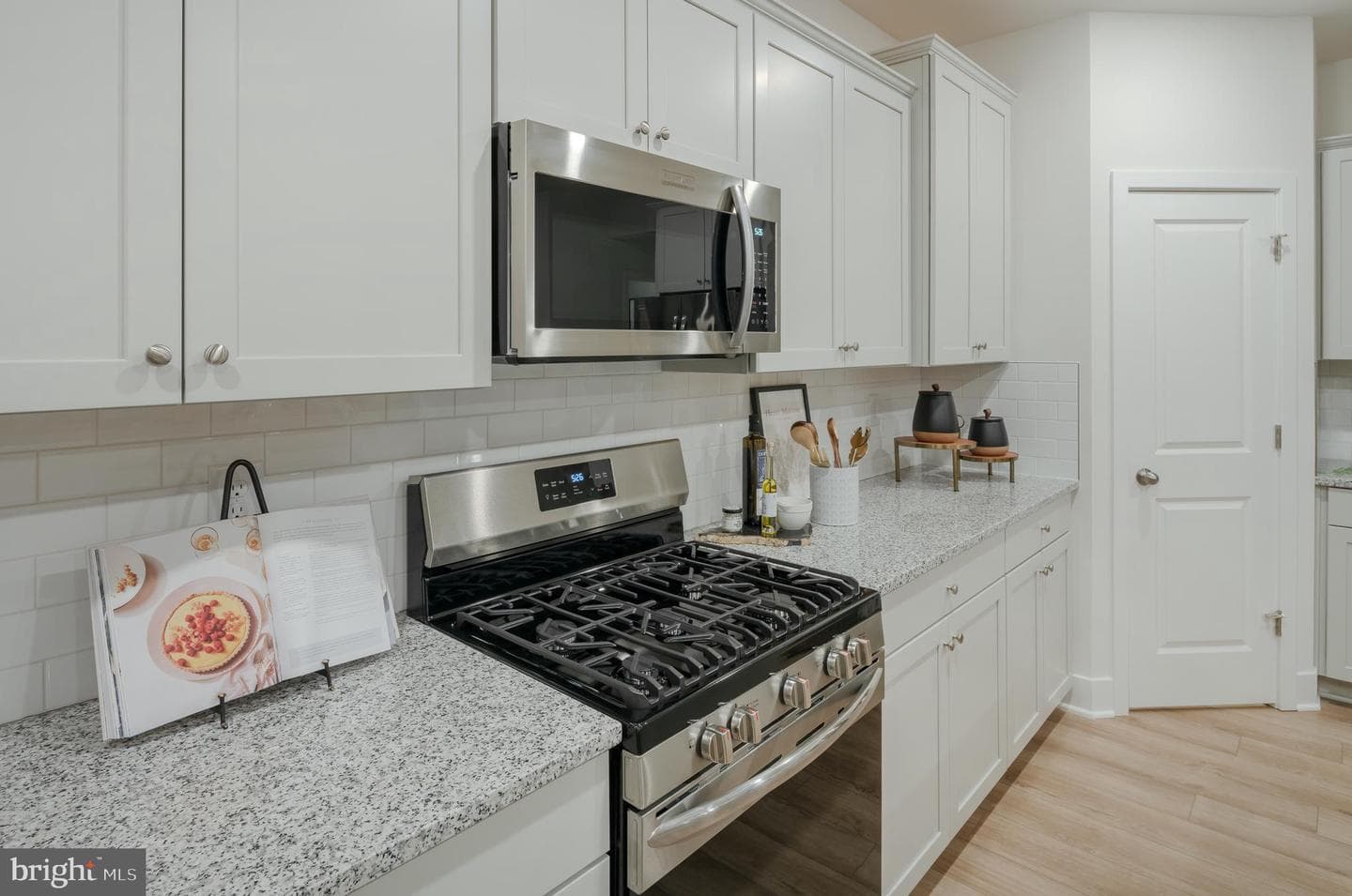 5408 Newport Circle photo 35