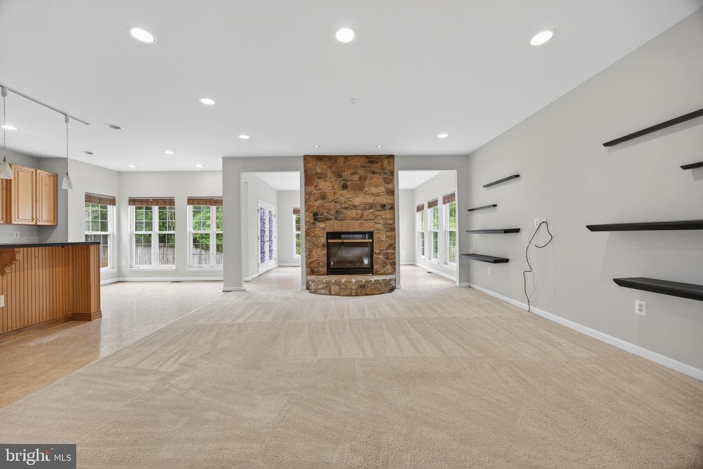 2910 Merchant Court photo 22