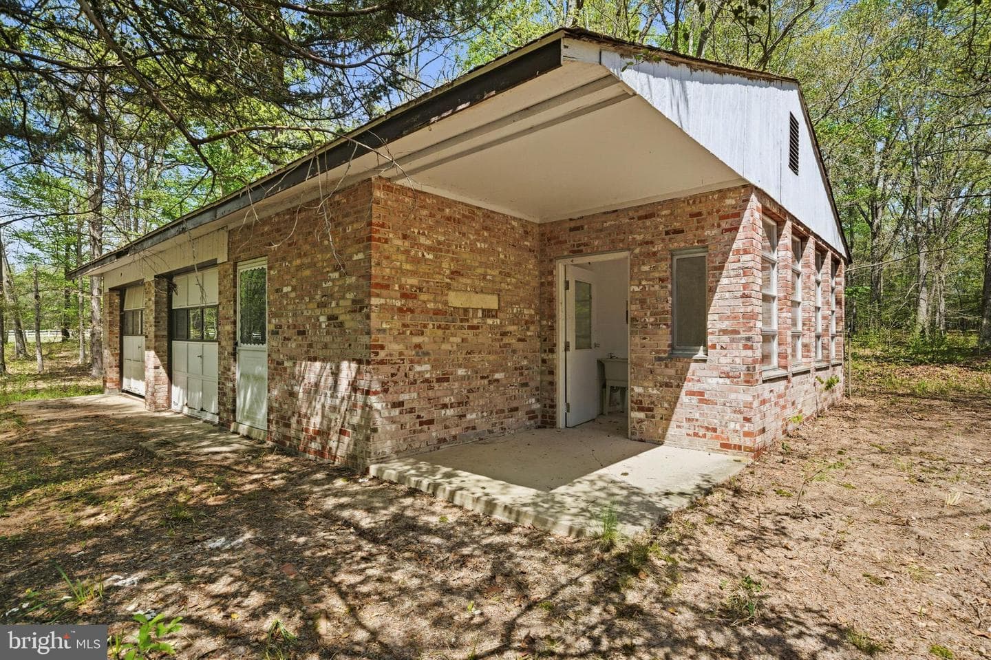 2270 Liverpool Point Road photo 23